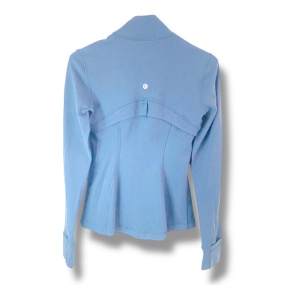 Lululemon Zip-Up light Purple Jacket - Designed in Vancouver, Made in Vietnam - Picture 5 of 17